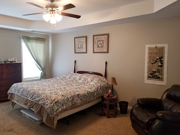 5th image of 158 W Observatory Dr