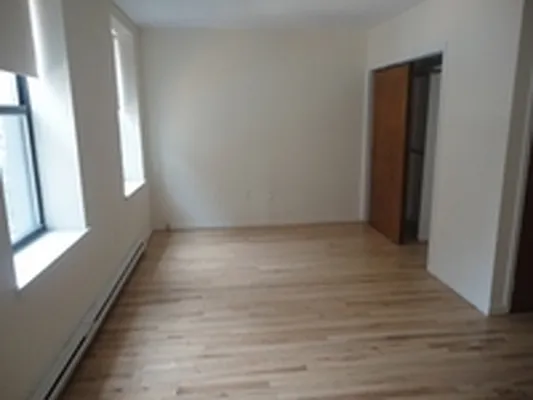 Rented by Manhattan Apartment Organization | media 9