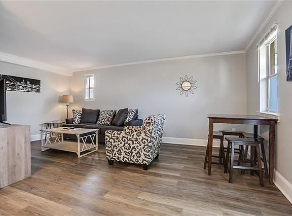 3rd image of 1919 Sophie Wright Pl APT 6