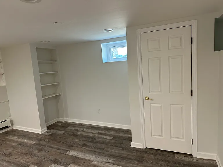 430 Downer St — Photo 5