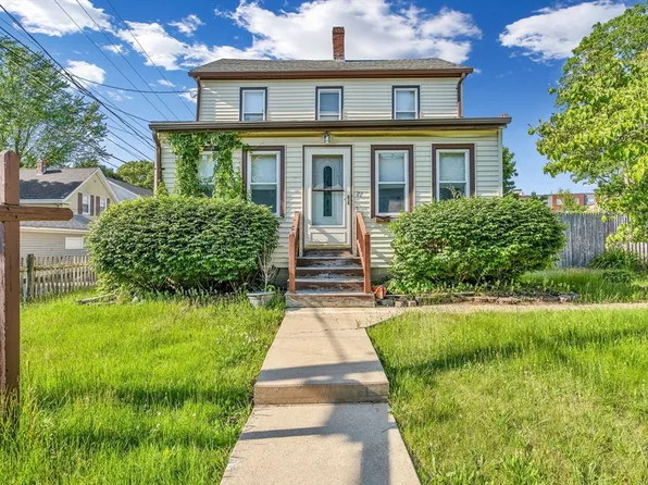 72 Linfield St, Holbrook, MA 02343