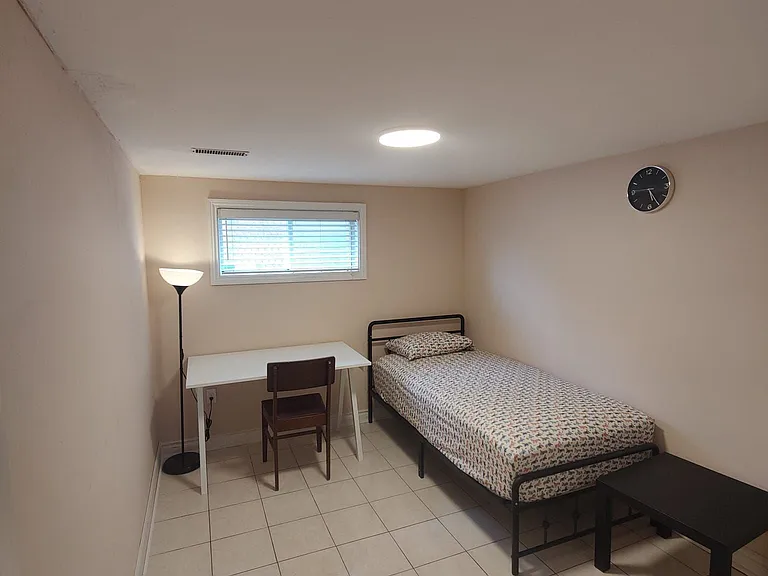 30 Orangewood Cres #BASEMENT — Photo 6