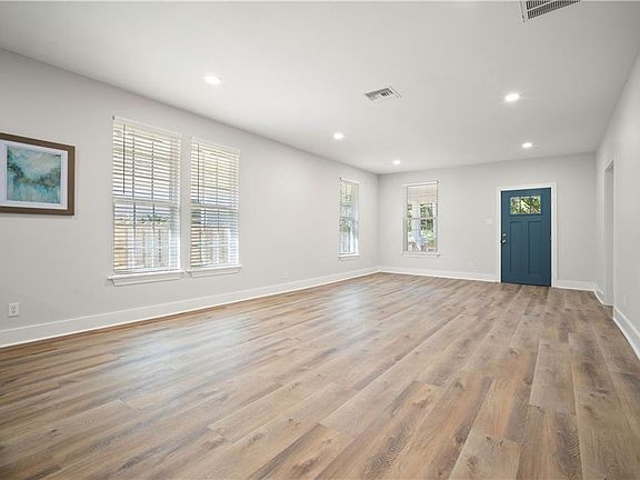 4th image of 2553 Springhill Trce