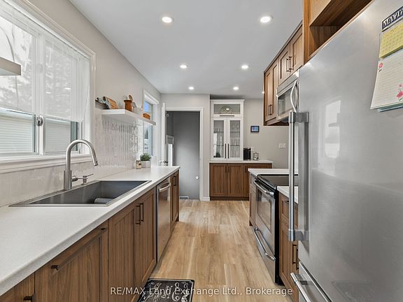 4th image of 283 Bricker St
