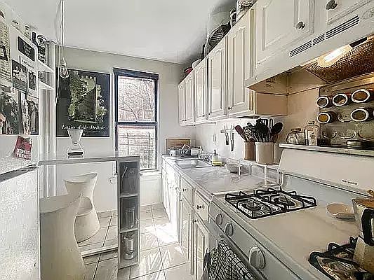 3rd image of 580 W 172nd St APT 3D