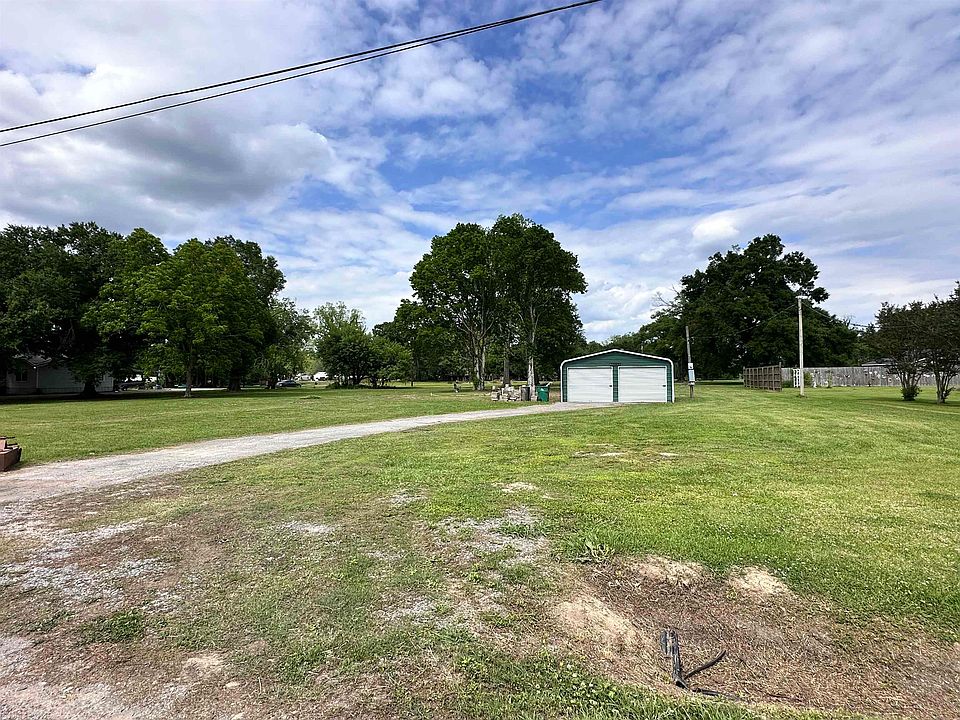 1st image of 16925 Buster Ln