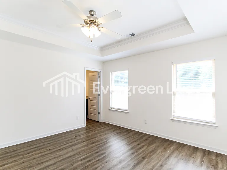 4834 Cove Ln — Photo 8