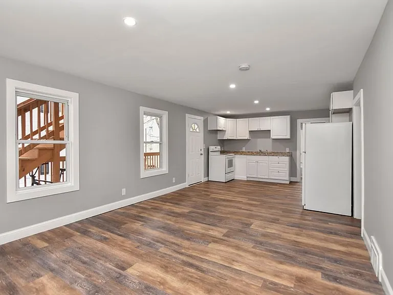 41 Edwards St #1 — Photo 4