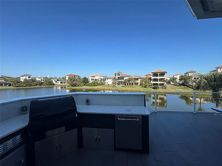 323 Ocean Crest Dr — Photo 20