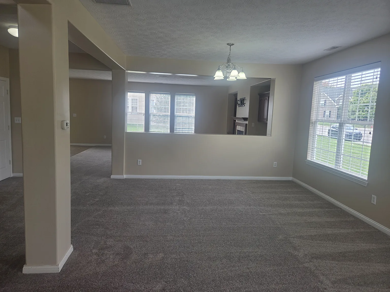 4 bed, 3562 sqft, $2,850 — Photo 2