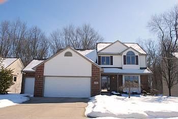 2nd image of 2210 Wildwood Trl