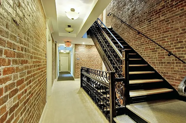 Rented by Bold New York | media 7