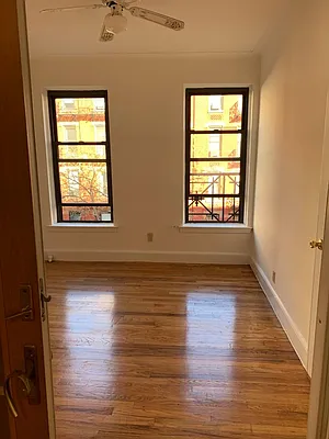 Rented by Manhattan Flats | media 23