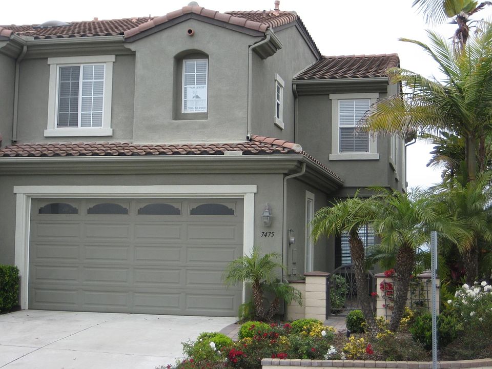 West of 5 fwy, Walk To The Beach!