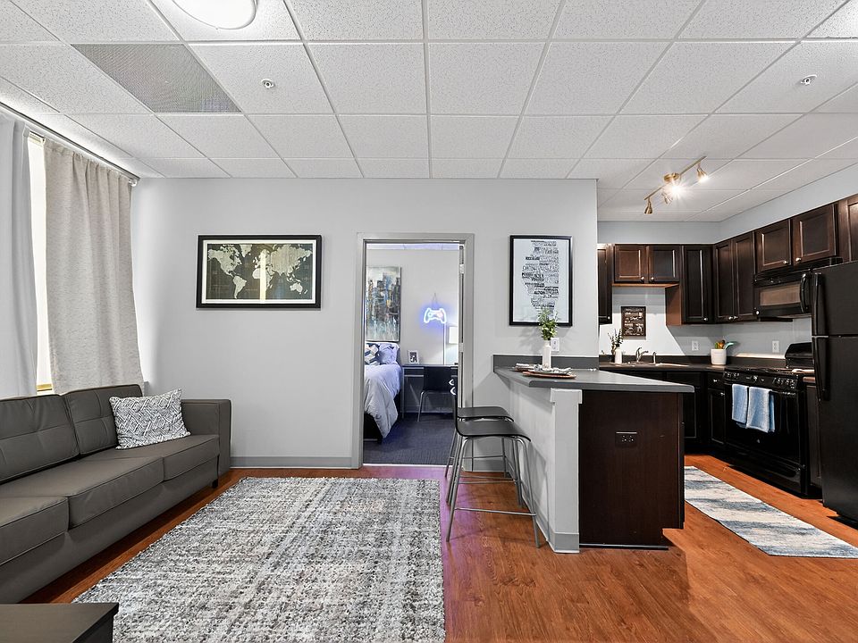 Chic Decorations and Stylish Interiors at University Plaza NIU Apartments