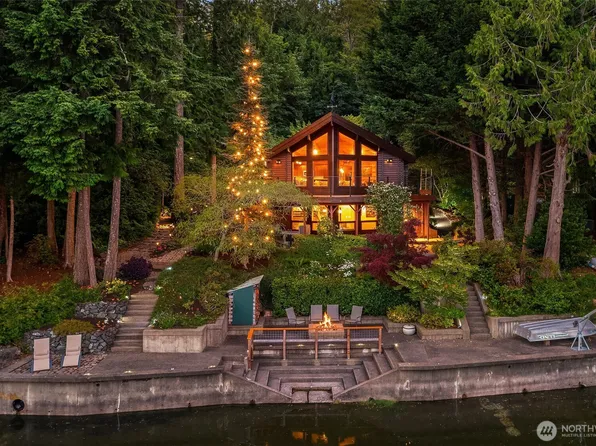 211 E Church Point Drive, Shelton, WA 98584