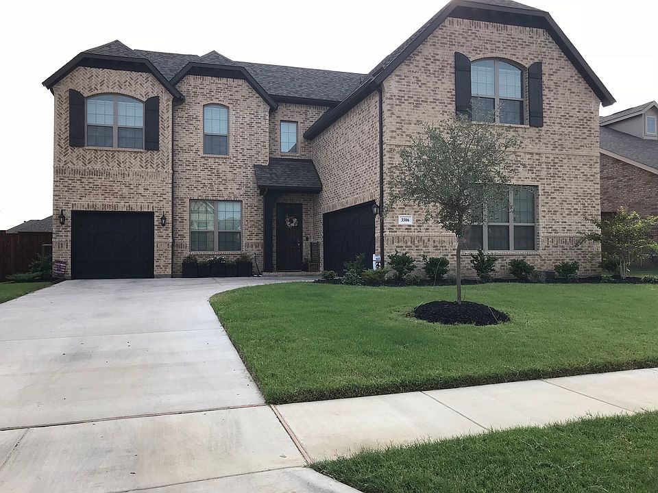 1st image of 3306 Willow Brook Dr