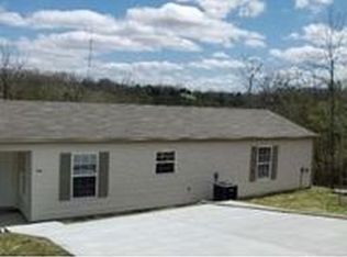 7054 Cliff Dr, Merriam Woods Village, MO 65740