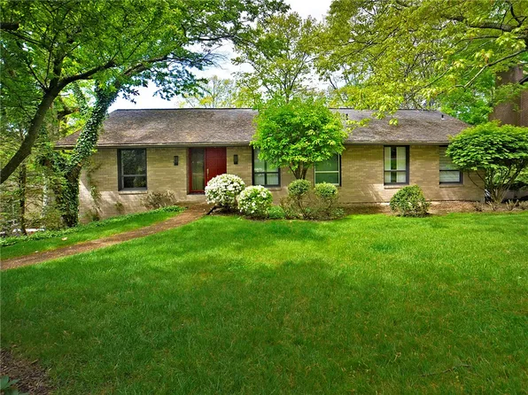 444 Woodland Hills Dr, Pittsburgh, PA 15235