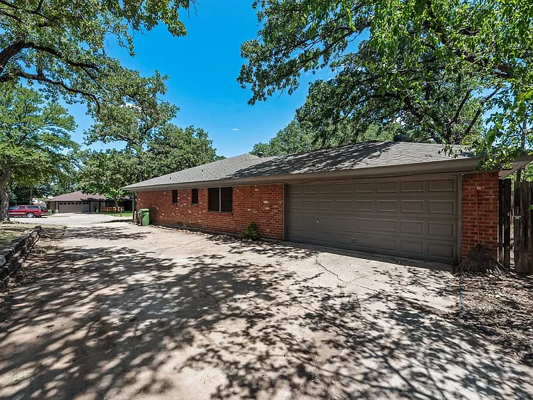 8308 Oak Ct #B — Photo 20