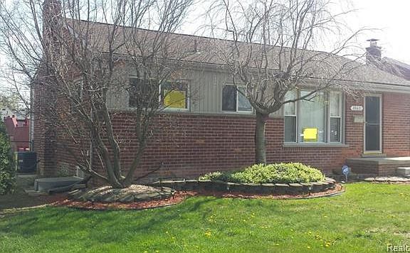 3rd image of 28621 Florence St