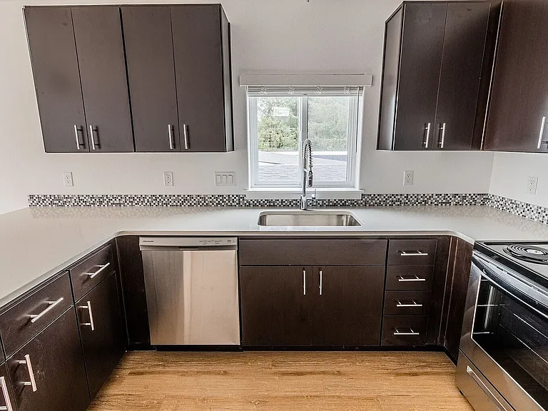 Pine View — Photo 11