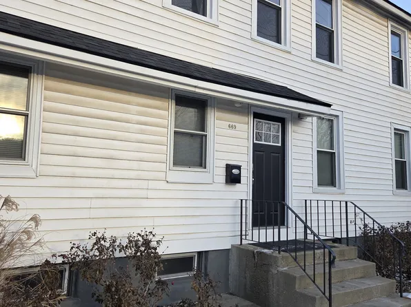 669 Pawling Ave, Troy, NY