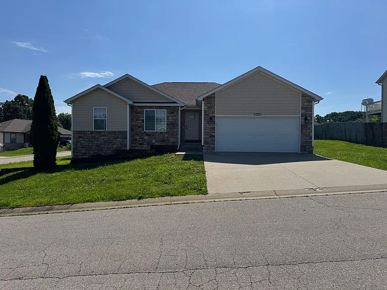 16223 Hershey Rd — Photo 1