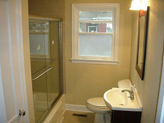 4th image of 4121 Mayfair Ave
