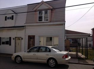 1955 Straubs Ln, Pittsburgh, PA