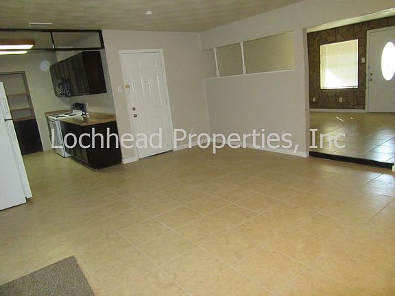 5th image of 3915 Emerald Dr