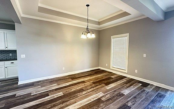 3rd image of 106 Legacy Dr