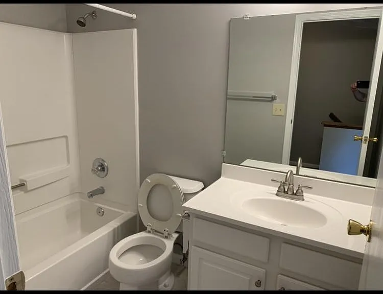 1615 N Star Ave — Photo 14