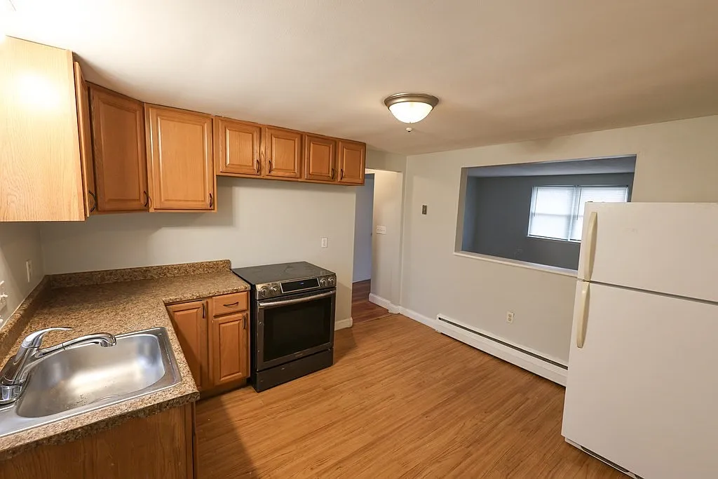 2 bed, 1.0 bath, 500 sqft, $2,200 — Photo 1
