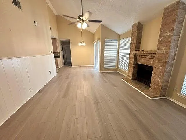 3718 Pintan Ln — Photo 2