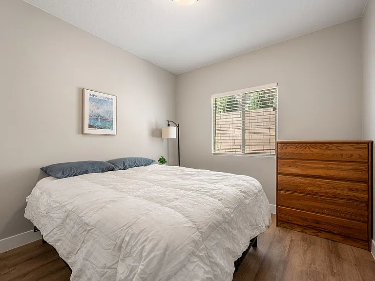 700 N Main St #L4 — Photo 12