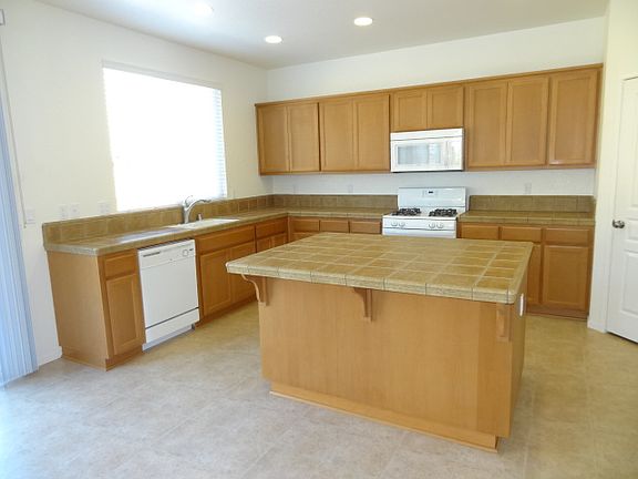 3rd image of 16907 Cobble Creek Way