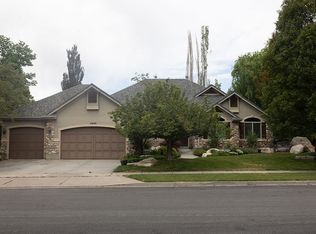 4668 S Bountiful Ridge Dr, Bountiful, UT 84010