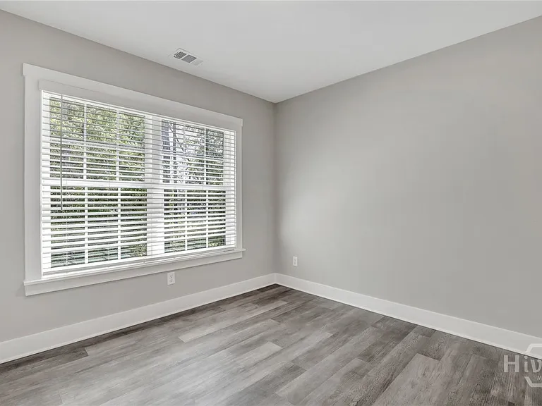 105 Sherwood Ct #3 — Photo 19