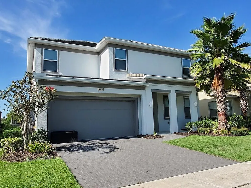 3810 Oakville Ave