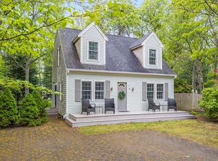 29 Seaview Dr, East Falmouth, MA 02536
