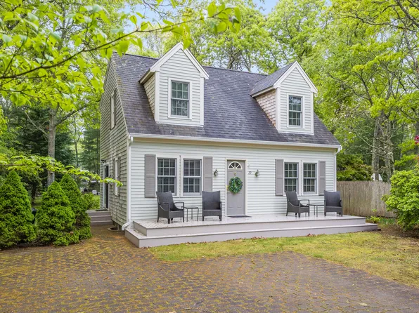 29 Seaview Drive, East Falmouth, MA 02536