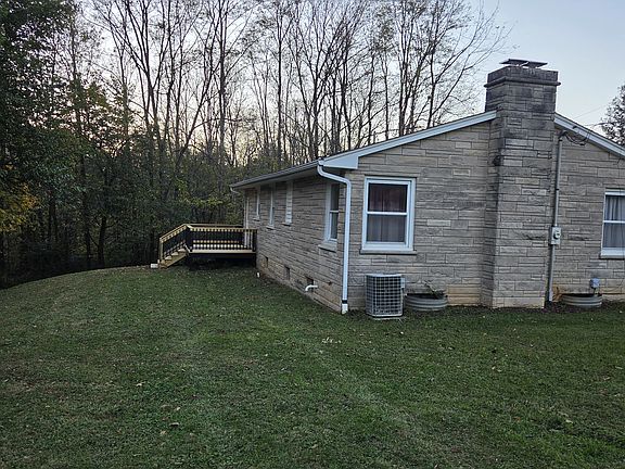 3rd image of 1688 Erie Church Rd