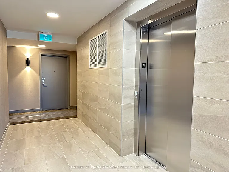 62 Sky Harbour Dr #410 — Photo 3