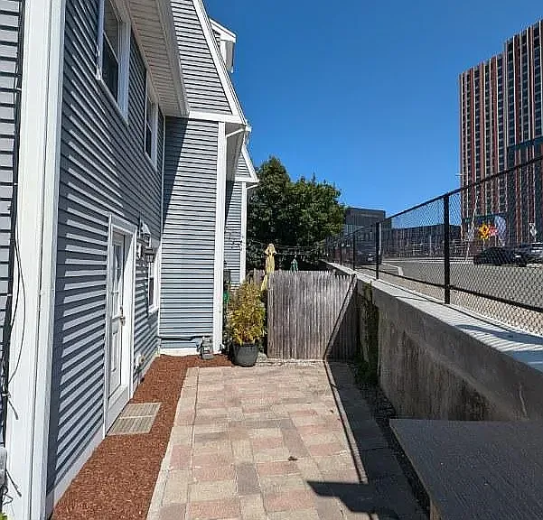 1 Clark St #1A — Photo 3