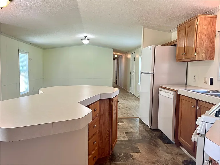 47 Miner Rd — Photo 9