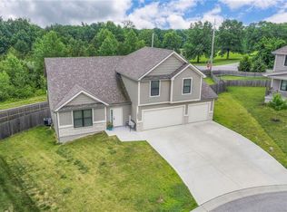 1803 NW Mya Ct, Grain Valley, MO 64029
