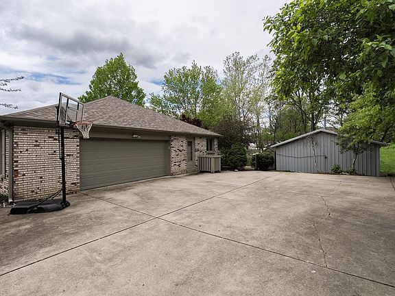 4th image of 10823 Sedco Dr