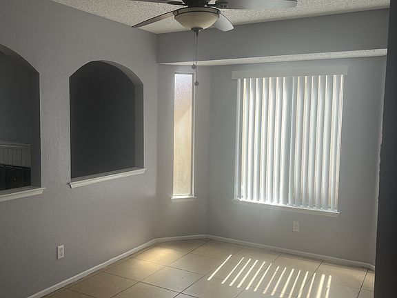 3rd image of 842 Ollie Way
