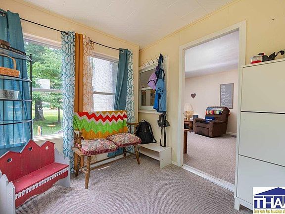 3rd image of 225 McKinley Blvd